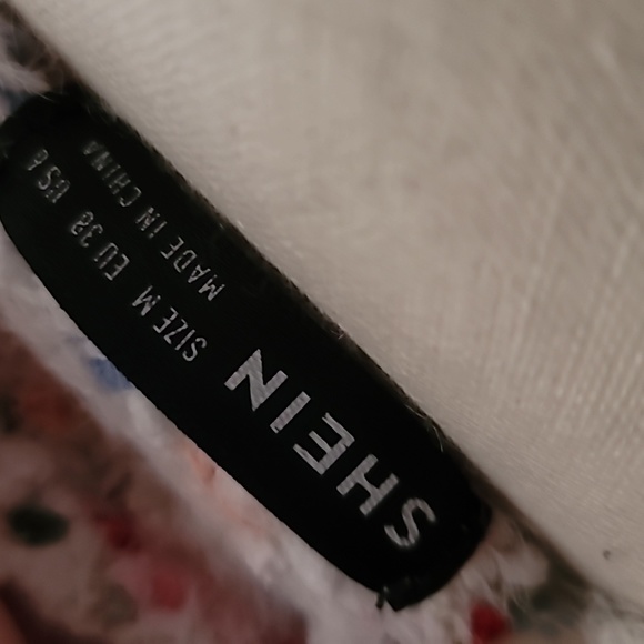 Shein sweater dress size medium - Picture 3 of 10